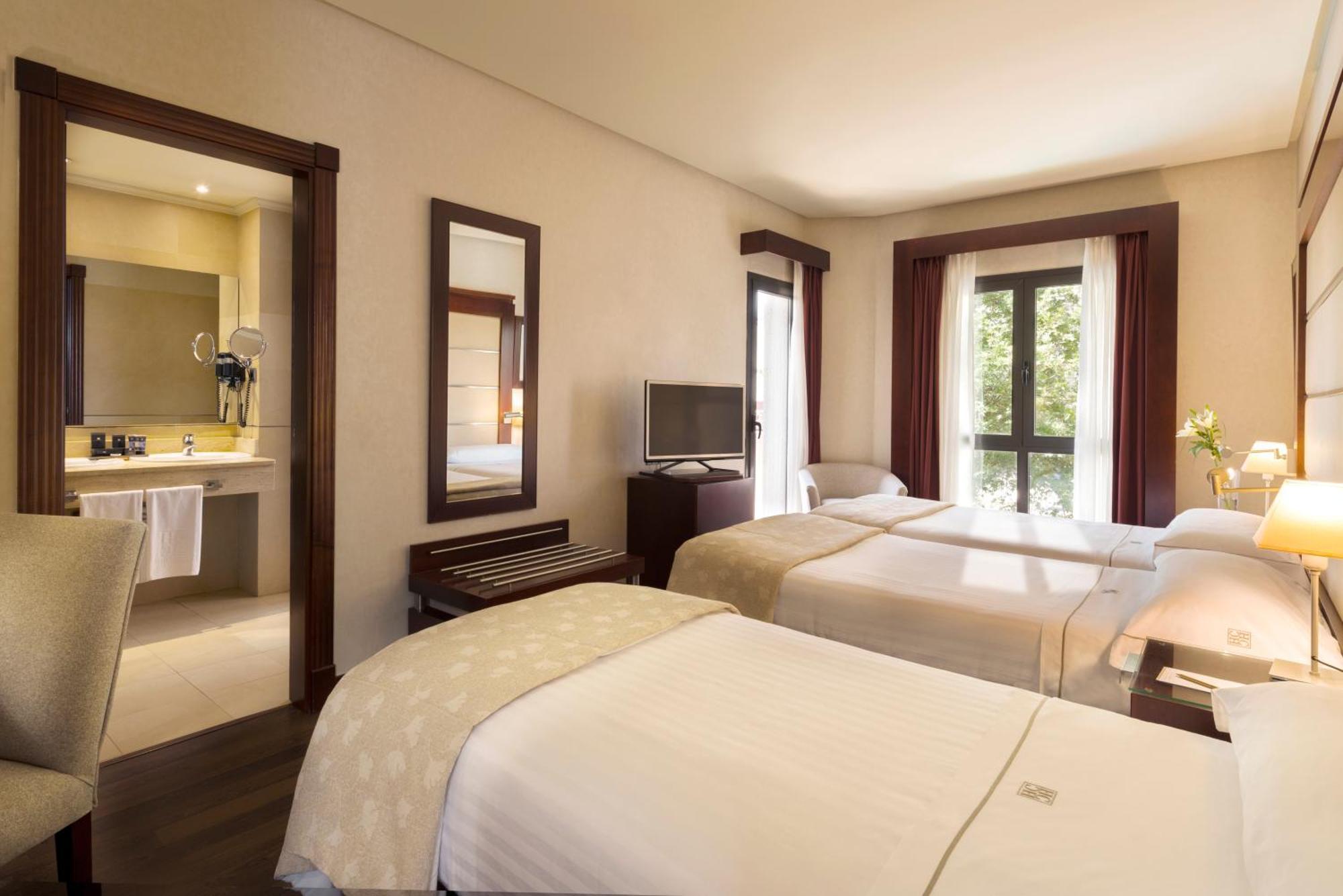 Double Room with Extra Bed,1207873504:JPEG